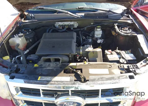 2011 Ford Escape Xlt from USA, damaged, VIN 1FMCU9DG0BKB51064